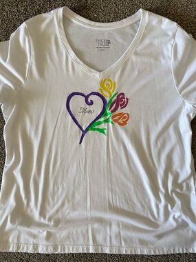Time and Tru White V-Neck Tee with Purple Heart and Multicolor Floral Accent